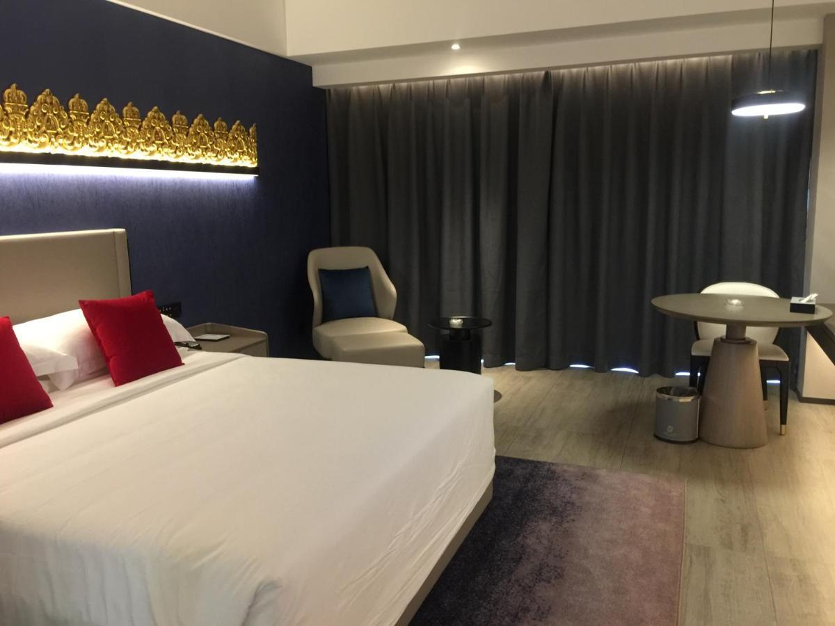 Tian Yi International Hotel 天艺国际酒店 Пномпень Екстер'єр фото
